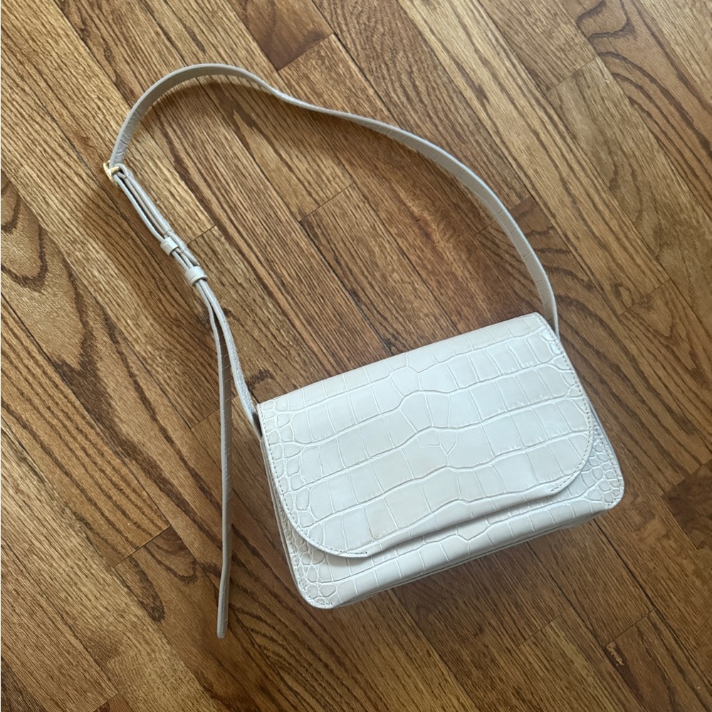 Cuyana Cream and Gold Shoulder Bag Minimalist Design